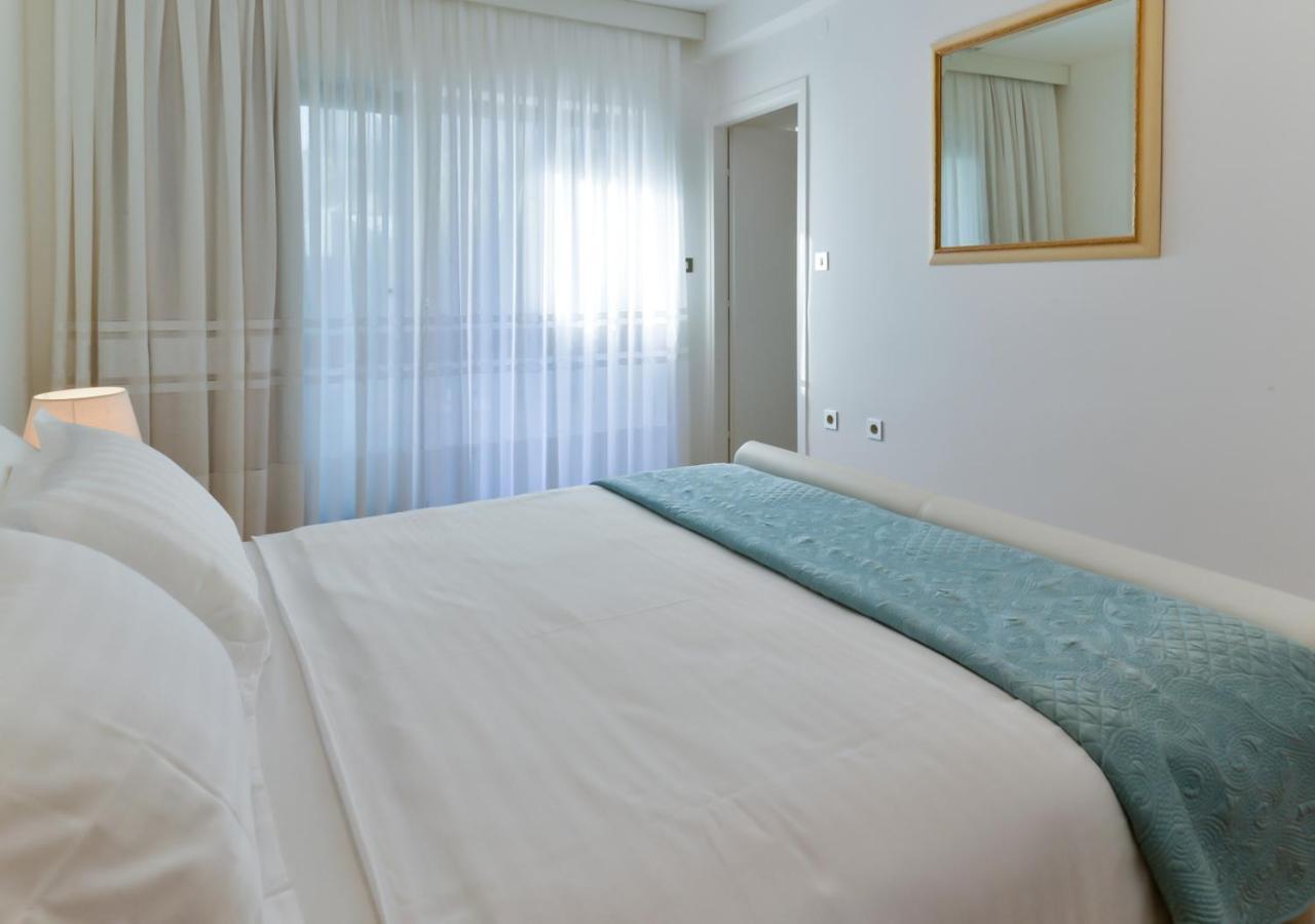 Apartments Villa Rosi Umago Esterno foto